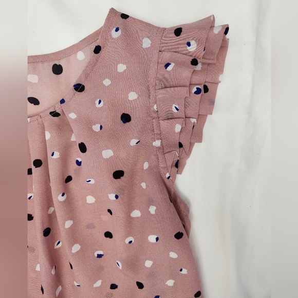 Iora Women's Crewneck, Ruffled Capped Sleeve Blouse Pink Polka Dot Size Large - Picture 4 of 5